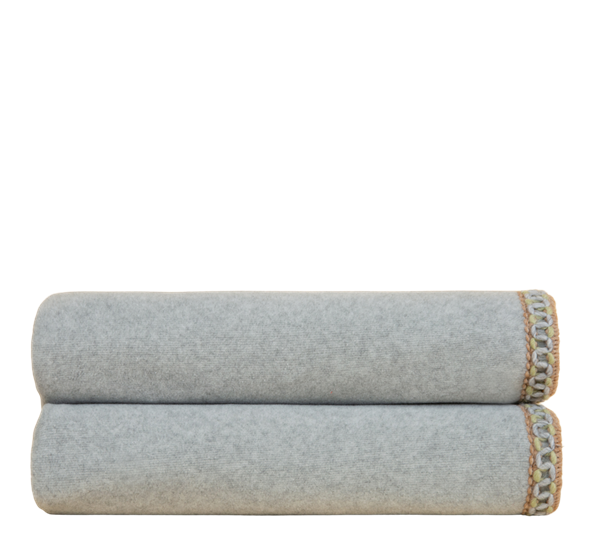 Grigio perla bambuspledd med bord 160x200 cm grå fra Frati Home