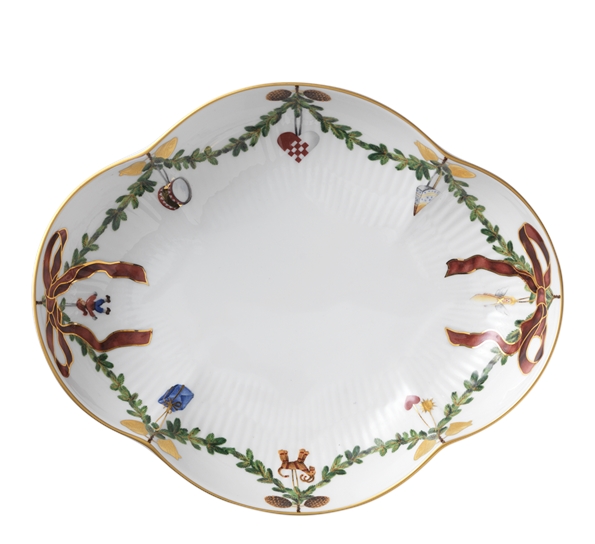 Stjerneriflet Jul bølget skål 22 cm fra Royal Copenhagen