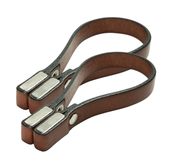 <p>Håndklehenger 2-pk brunt lær magnetisk fra Nordan Home</p>
