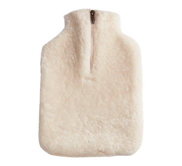 <p>Kerri Cozy varmeflasketrekk 23x35 cm creme Shepherd of Sweden</p>