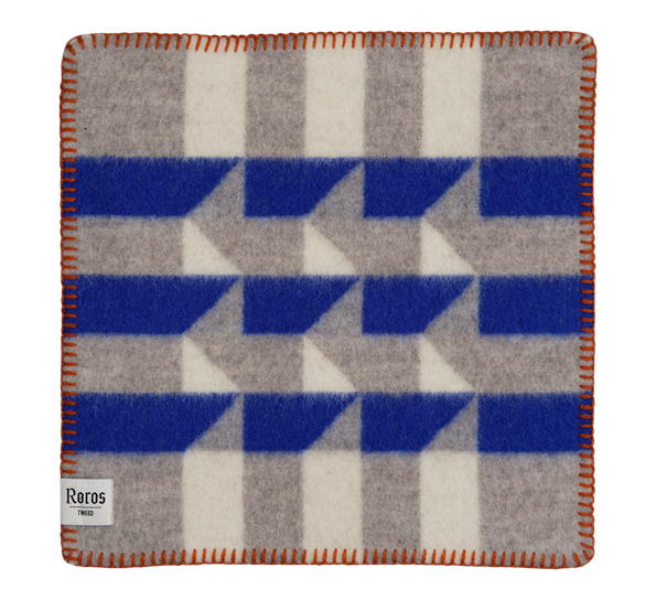 Kvam sitteunderlag blå 45x45 cm fra Røros Tweed