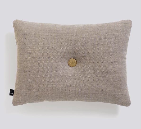Dot Surface pute gylden beige fra HAY