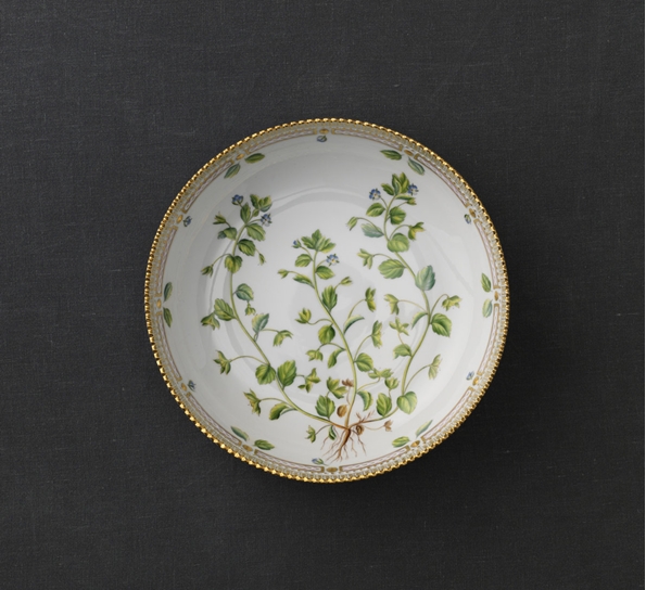 Flora Danica salatskål Rund 70cl fra Royal Copenhagen