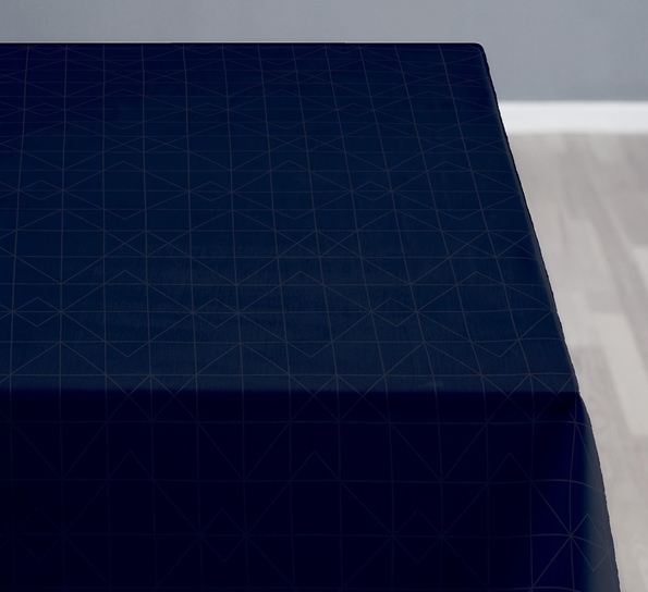Duk Refined Damask indigo 140x270 cm fra Södahl