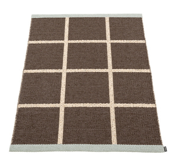 Criss POP matte mørkebrun 70x100 cm fra Pappelina