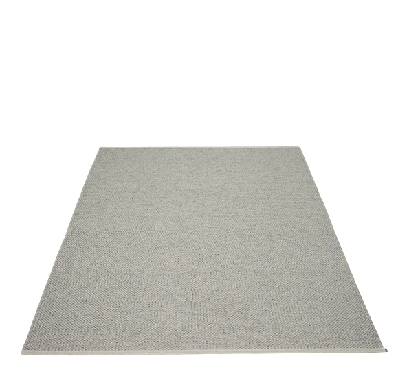 Svea matte warm grey granit metallic 230x320 cm Pappelina