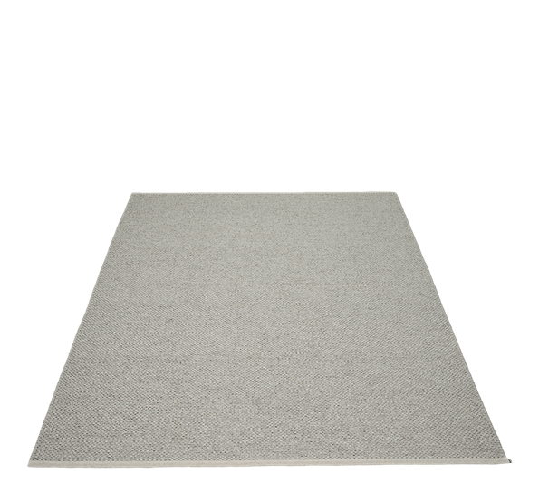 Svea matte warm grey granit metallic 180x260 cm Pappelina