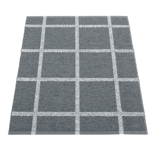 Ada matte granit 70x100cm fra Pappelina