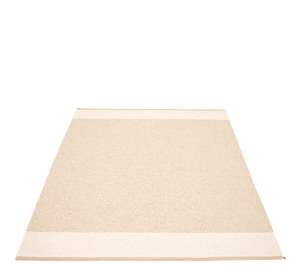 Edit matte beige vanilje metallic 180x260 cm fra Pappelina