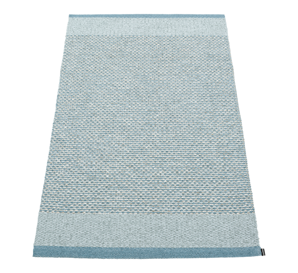 Edit matte blue stone metallic blue fog 180x260 cm fra Pappelina
