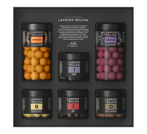 Bærries Black Box stor Wild Blueberry & Sea buckthorn. fra Lakrids By Johan Bülow