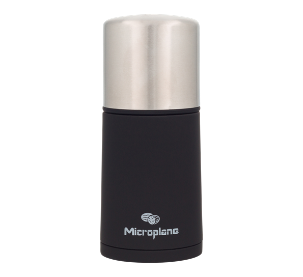 <p>Spice Mill krydderkvern 2-i-1 rustfritt stål fra Microplane</p>
