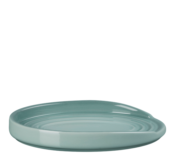 Oval gryteskjeholder 15 cm sea salt fra Le Creuset