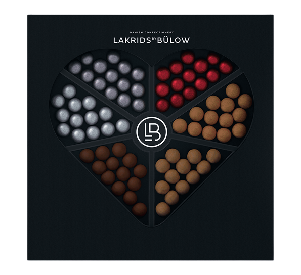 Love selection box Fruity Caramel + Strawberry & Cream 435g fra Lakrids By Johan Bülow