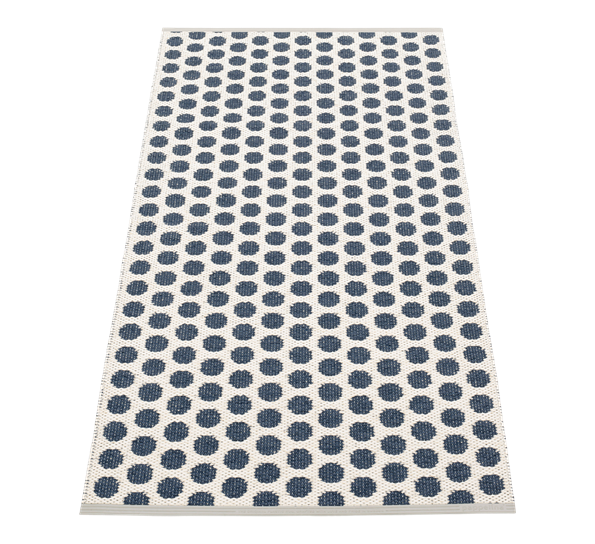 Noa matte mørk blå 70x150 cm fra Pappelina