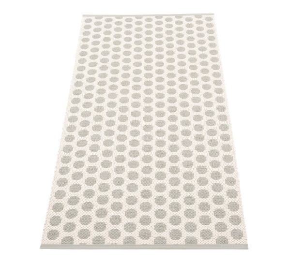 Noa matte warm grey 70x150 cm fra Pappelina