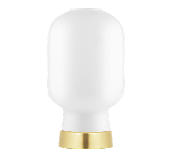 Amp bordlampe hvit messing fra Normann Copenhagen