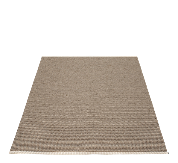 Mono matte dark mud 230x320 cm fra Pappelina