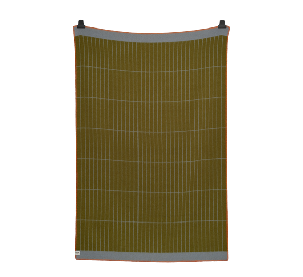 Kassett lammeullpledd mosegrønn lyseblå 135x200 cm Røros Tweed