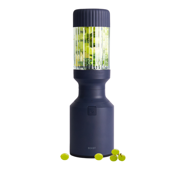<p>Blender Mighty Plus 850W navy Beast</p>