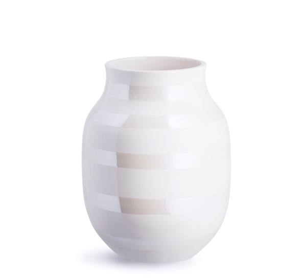 Omaggio vase medium pearl 20 cm fra Kähler