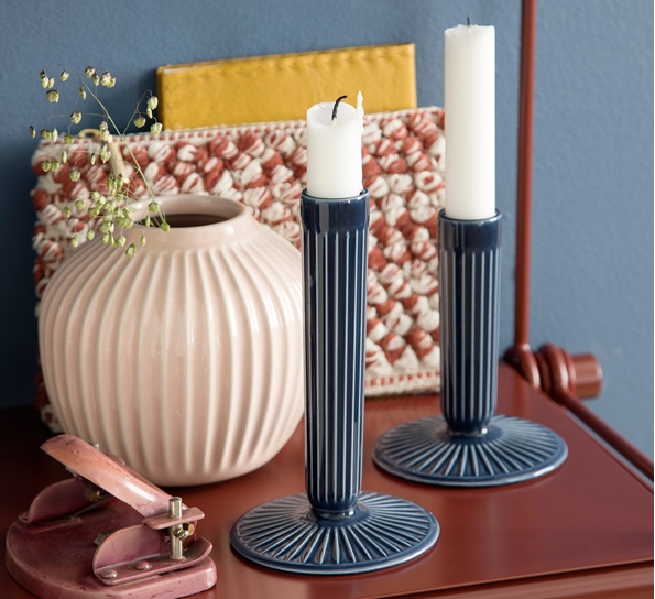 Hammershøi lysestake indigo 16 cm fra Kähler