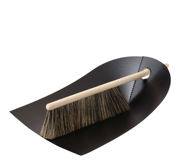 Feiebrett med kost sort fra Normann Copenhagen