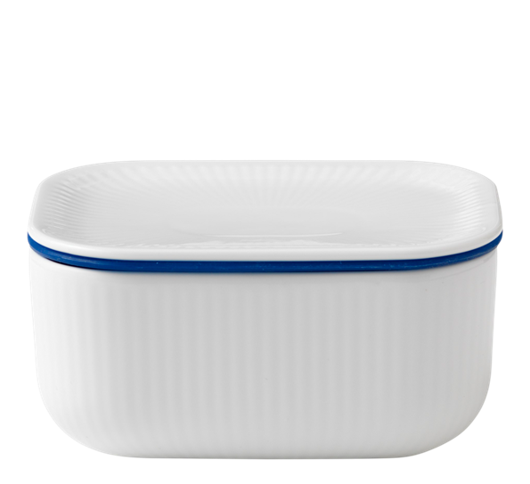 Hvit Riflet smørkrukke med lokk fra Royal Copenhagen