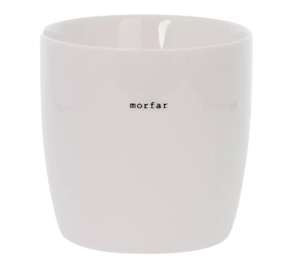 <p>Krus morfar 30 cl hvit fra Sögne Home</p>