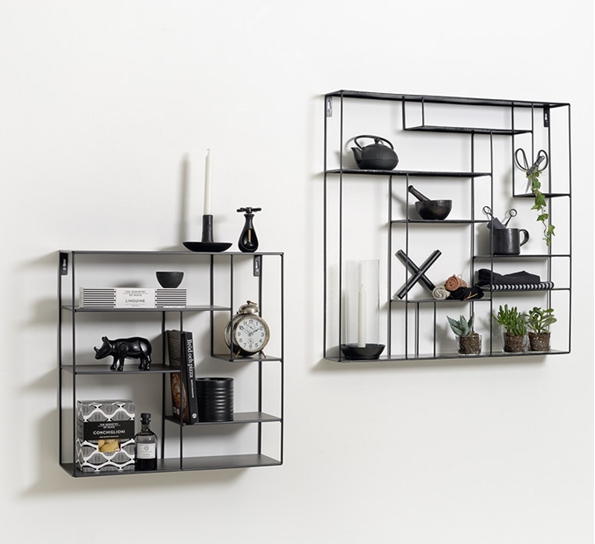 Labyrint hylle 60x60 cm sort fra Bruka Design