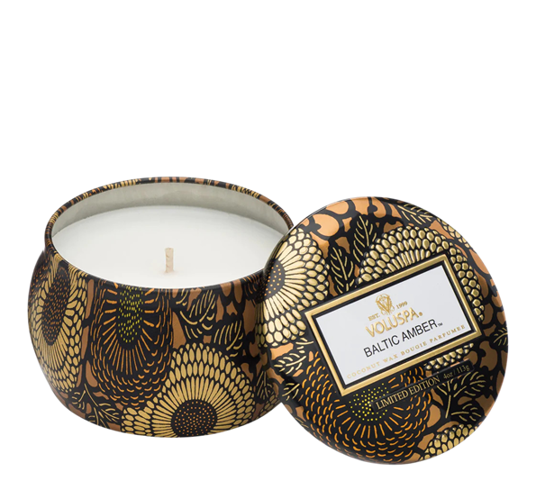 Duftlys 25t Baltic Amber fra Voluspa