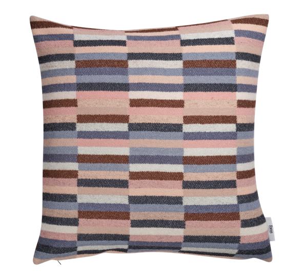 Ida pute rosa blå 50x50 cm fra Røros Tweed