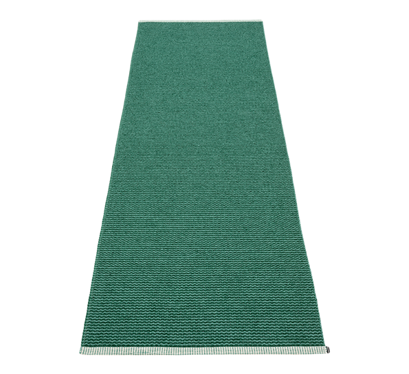 Mono matte mørkegrønn 70x200 cm fra Pappelina