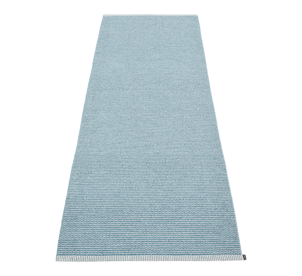Mono matte blue fog 85x260 cm fra Pappelina
