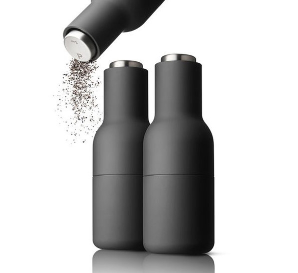 Bottle kverner 2 stk sort m ståltopp fra Audo Copenhagen