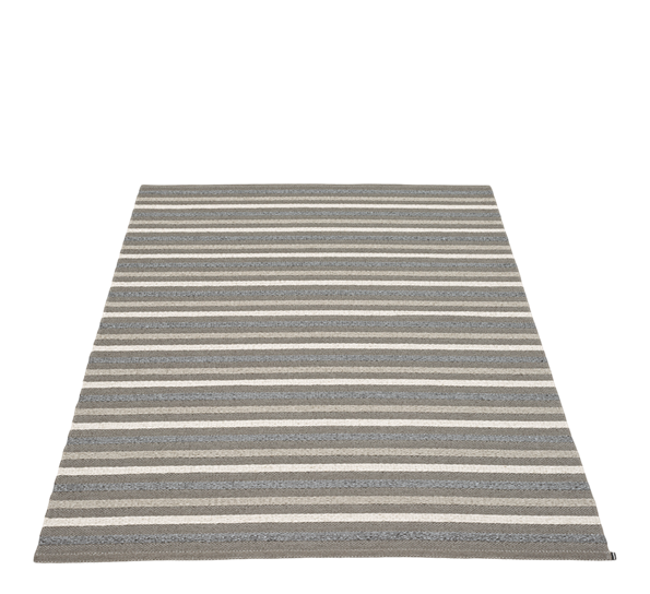 Grace matte charcoal 230x320 cm fra Pappelina