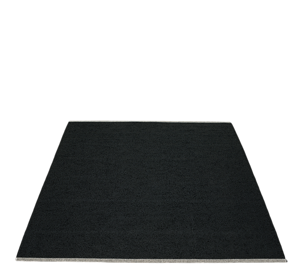 Mono matte sort 180x300 cm fra Pappelina