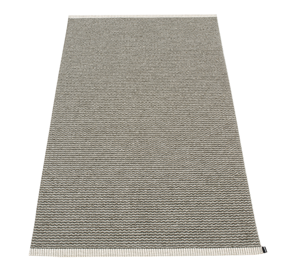 Mono matte charcoal 85x160 cm fra Pappelina