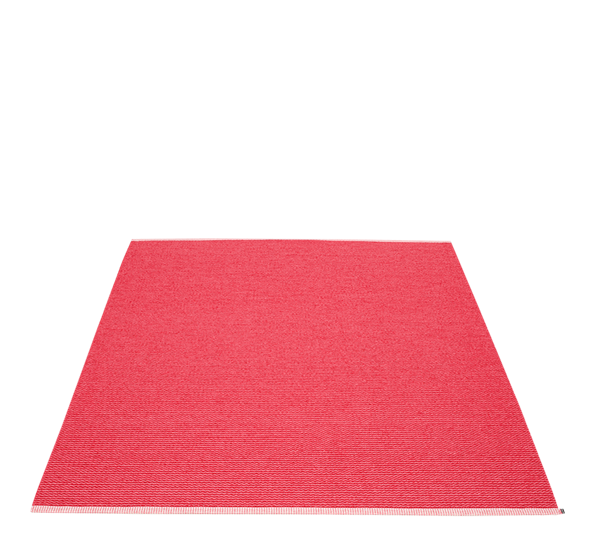 Mono matte cherry 180x220 cm fra Pappelina