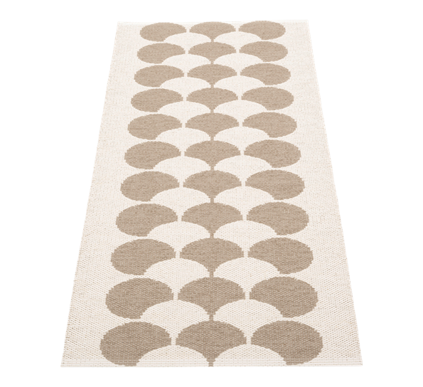 Poppy matte potato vanilje 70x150 cm fra Pappelina