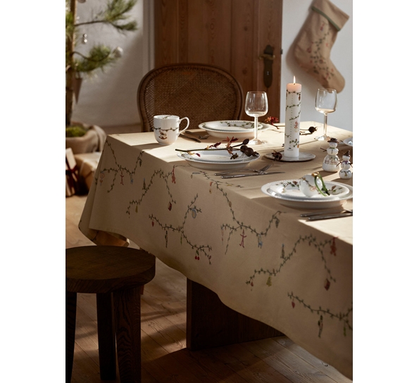 Hammershøi Christmas duk 150x320 cm sand fra Kähler