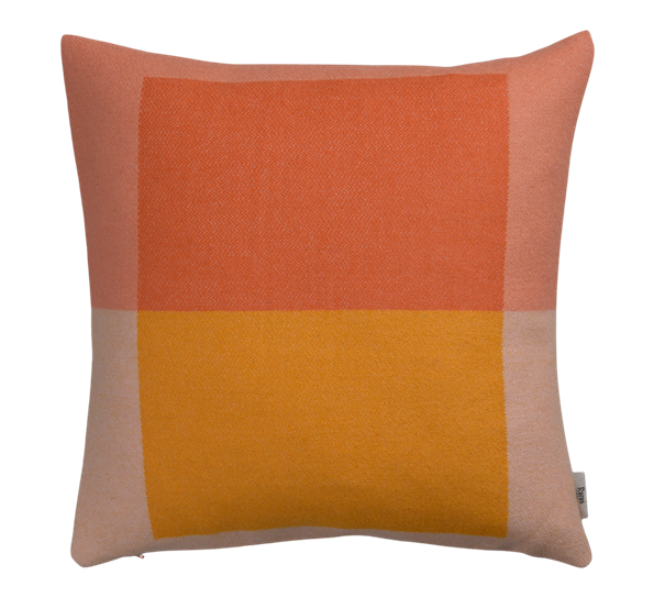 Syndin pute oransje 50x50 cm fra Røros Tweed