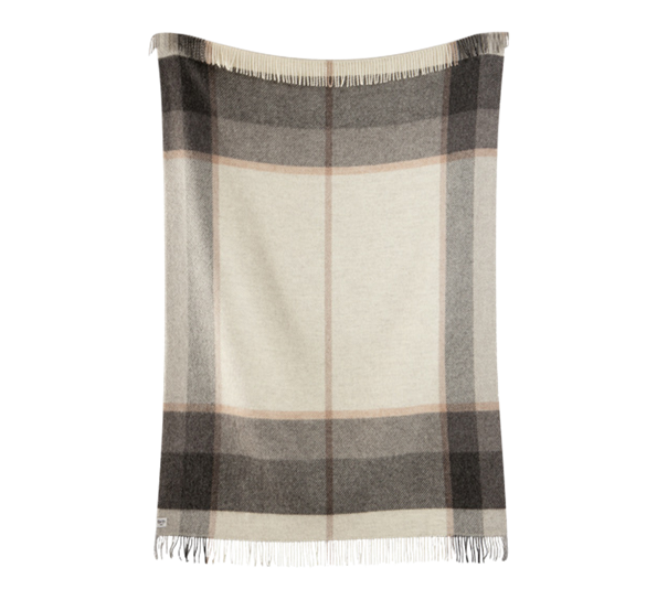 Myrull pledd lys grå fra Røros Tweed