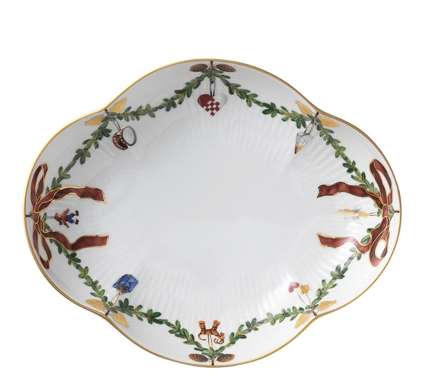 Stjerneriflet Jul bølget skål 22 cm fra Royal Copenhagen
